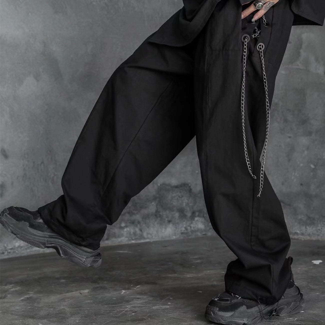 Black Baggy Pants with Chain | OFF-WRLD Techwear M