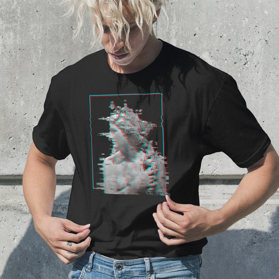 https://www.offwrld-techwear.com/cdn/shop/products/glitch-t-shirt-men.png?v=1685018087&width=550